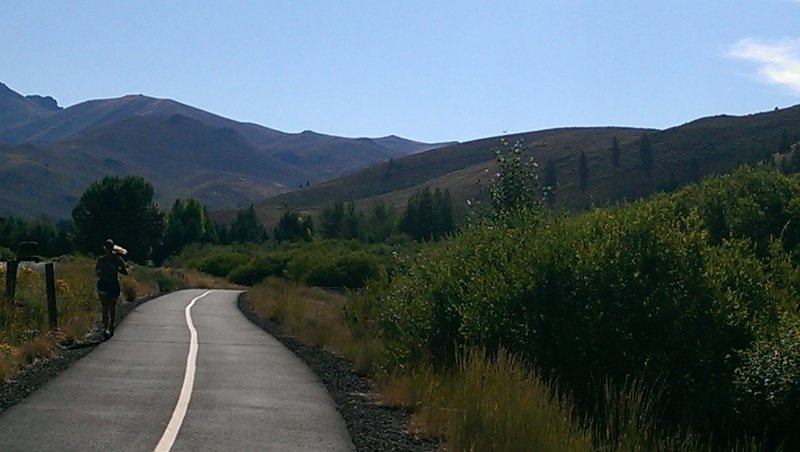 Elkhorn Road Paved Path is popular with joggers