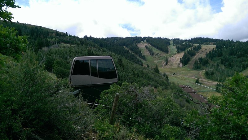 St. Regis funicular car ascending its tracks