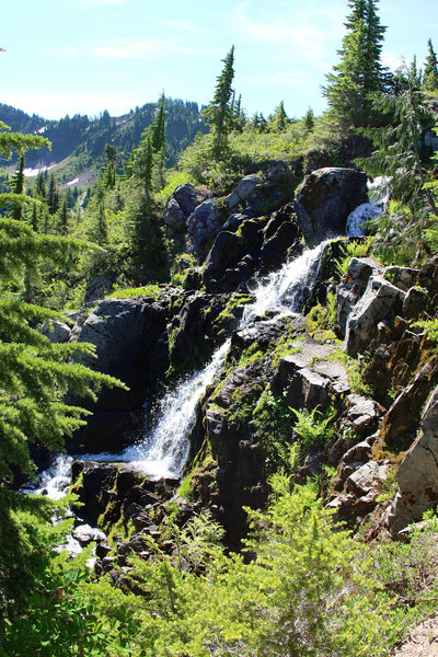 Small waterfall flowing from Heart Lake