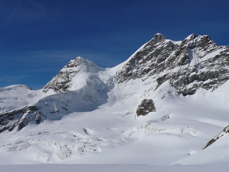 The imposing swiss mountains.