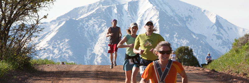 Racers with Mt. Sopris posing in the background.