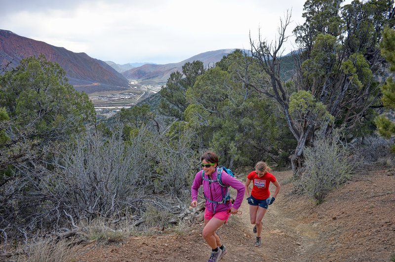 Michelle & Kylee find a good pace on Boy Scout Trail on a chilly April evening. Photo by Ann Driggers