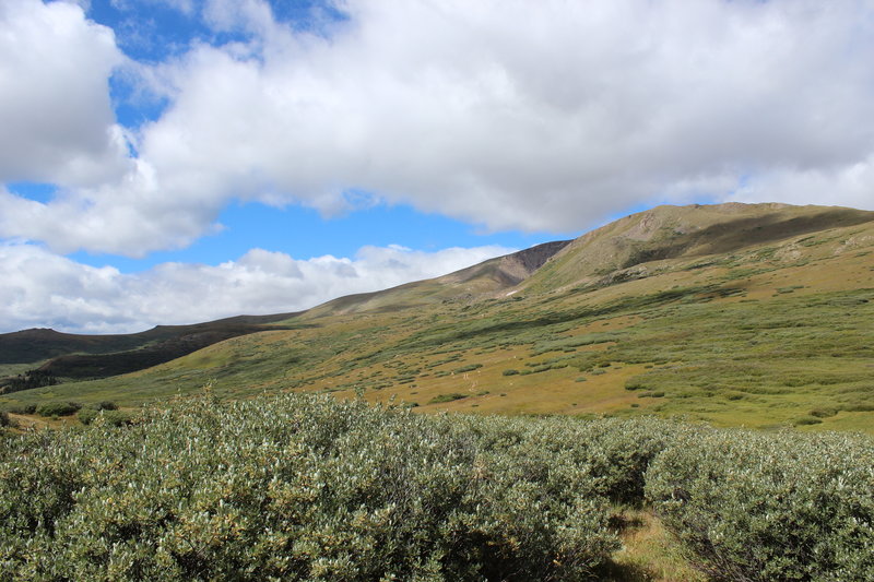 Hiking up the South Park Trail to Square Top Lakes