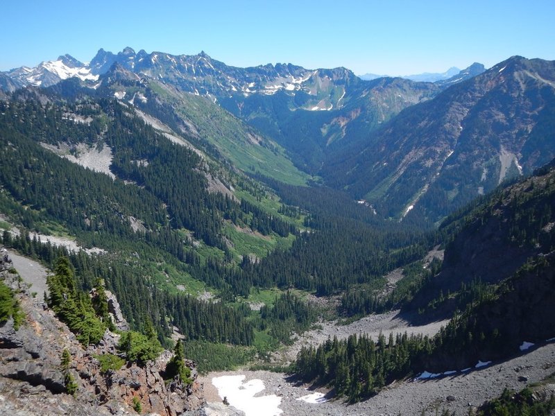 Views of the valley below from the Pacific Crest Trail