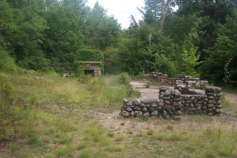 Low's Ruins.