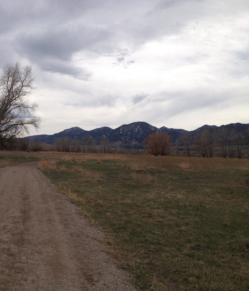 Heading South on the South Boulder Trail.