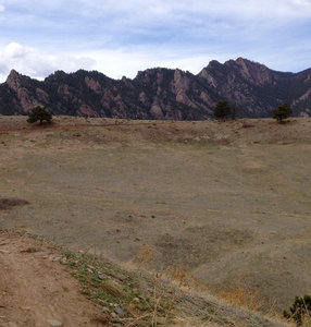 Flatirons right over your shoulder!