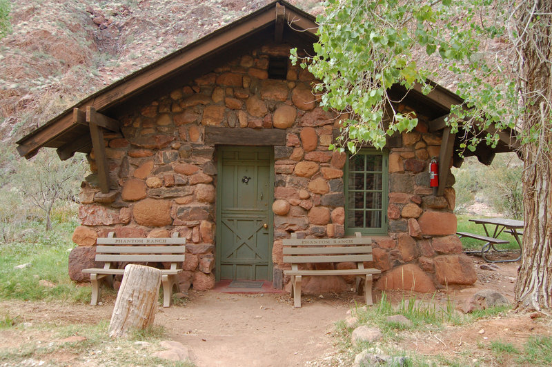 Grand Canyon: Phantom Ranch - Cabin.