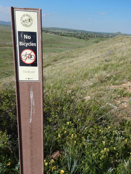 No bikes allowed on this informal connector