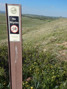 No bikes allowed on this informal connector