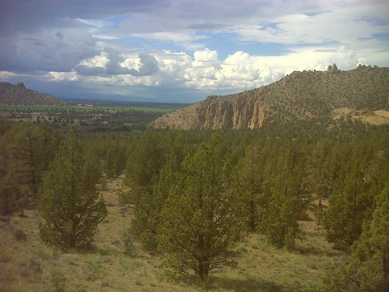 Looking north on the back side of the Smith Rock.