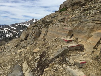 The start of the "red rock" East Ridge scramble section, nearing the top of the Cirque Trail