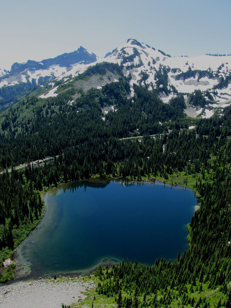 Louise Lake and Tatoosh Range from Faraway Rock (photo by Brewbooks)