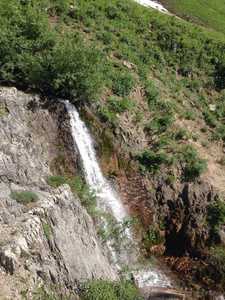 The main waterfall in High Creek Canyon that is close to the trail.