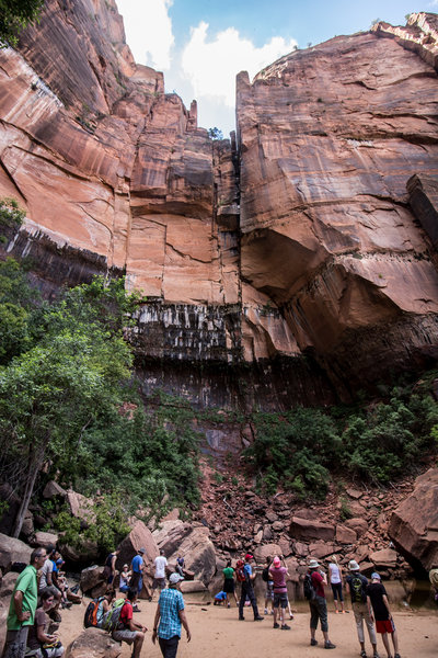 Upper Emerald Pool's cascade.