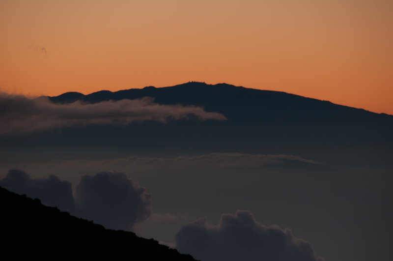 Summit to Summit - Mauna Kea Telescopes from Haleakala