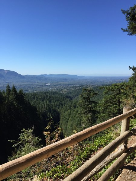 Lookout at Middle Wallace Falls.