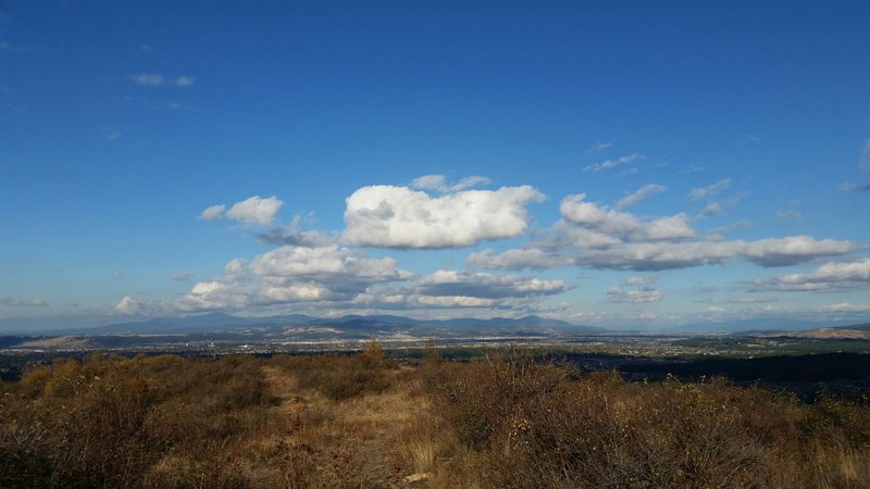 Spectacular views from many spots along the Iller Creek Trail!