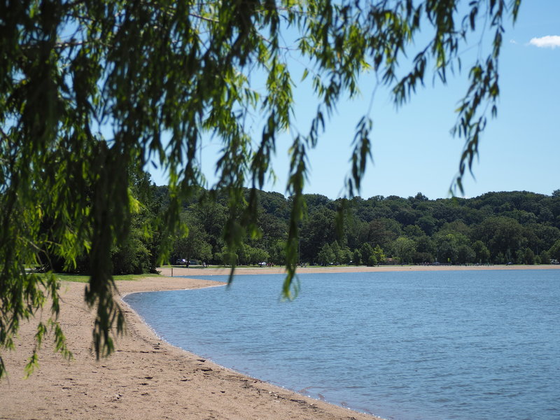 View of the beach at Creve Coeur County Park along the Lakeview Loop trail.