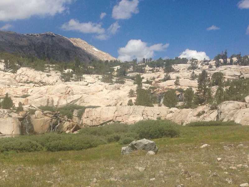 A view up into one of the basins below Piute Pass.