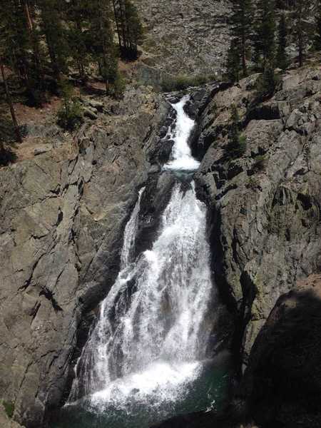 A beautiful waterfall along the San Joaquin River in Goddard Canyon.