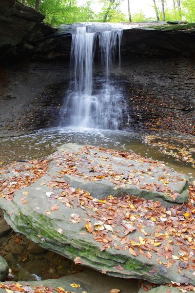 Close-up of Blue Hen Falls.