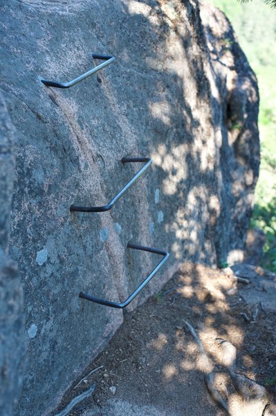 Part of the trail requires climbing up metal rungs to scale the mountain.   Not for small children or people who are afraid of heights.