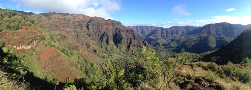 Panorama shot about midway down the trail