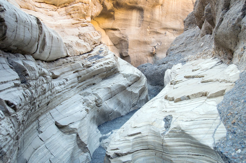 Mosaic Canyon Trail.