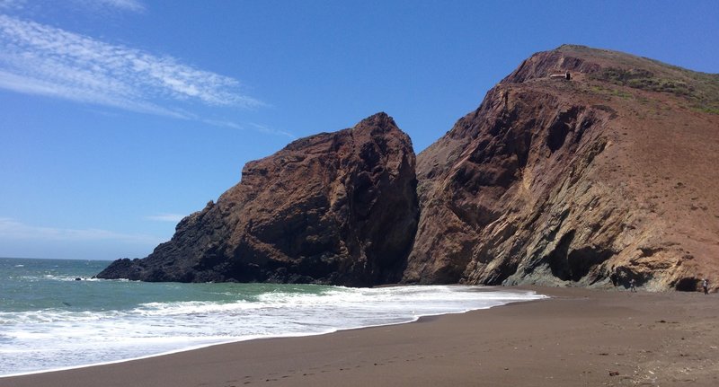 Beach and rocks at Tennessee Cove - perfect for a picnic!