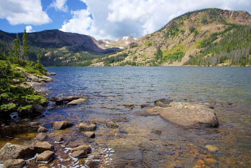 The shore of Upper Rainbow Lake.