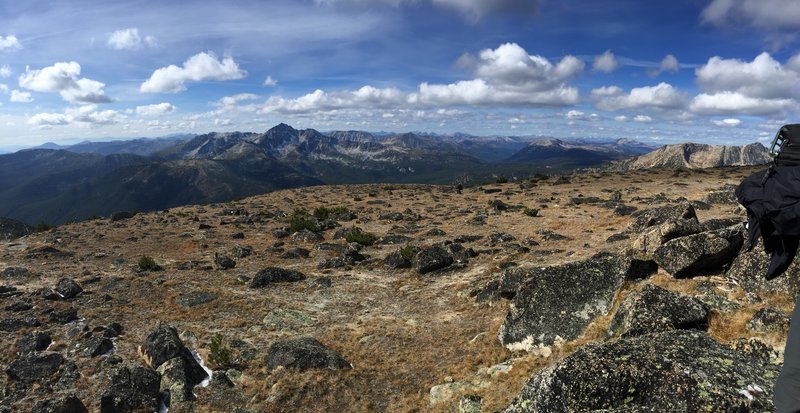 A sweeping panorama from the summit of Apex Mountain.