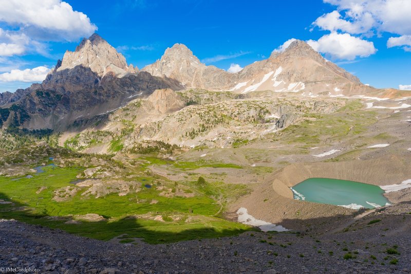 Switchbacks down from Hurricane Pass to schoolroom glacier.