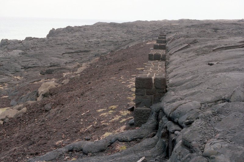 Pahoehoe stopped by a wall. with permission from Ronald Losure