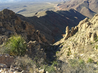 Nearly half of the Ron Coleman Trail's distance is spent descending back into Fusselman Canyon, which it follows all the way from North Franklin Peak. From up here, the hills of the Lost Dog area (upper left) don't look so tall.