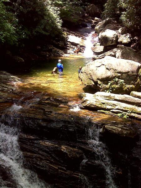 Skinny Dip Falls on Segment 2 of the Mountains-to-Sea Trail. Photo by PJ Wetzel, www.pjwetzel.com.