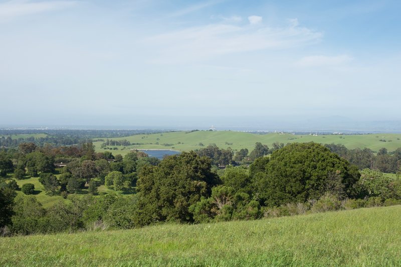 The Stanford Dish, Dumbarton Bridge, and San Mateo can be seen in the distance (as well as Felt Lake).