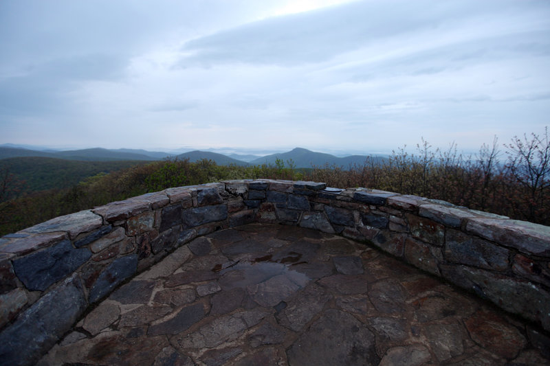 The observation platform on Hawksbill Mountain, the highest point in Shenandoah National Park, elevation 4,050 feet.