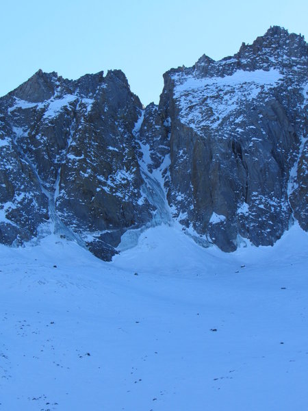 U-notch and v-notch from Palisade Glacier.
