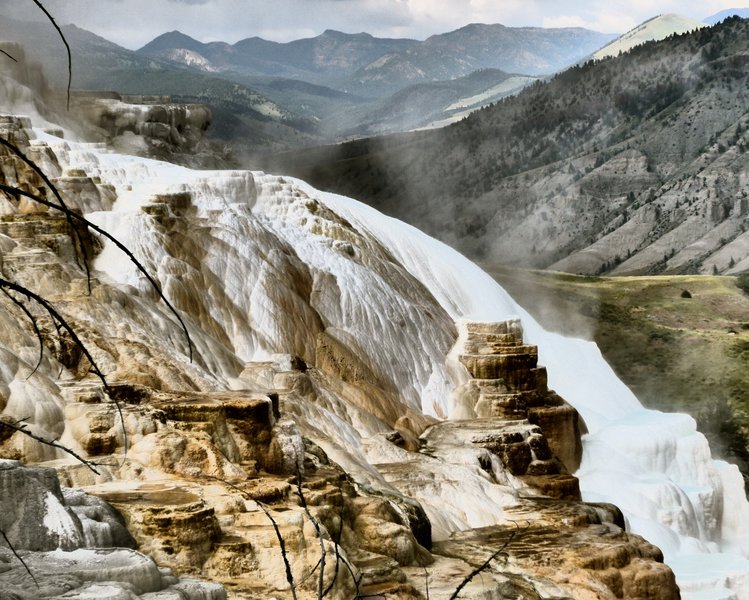 Mammoth Hot Springs