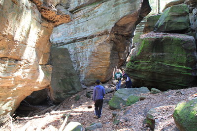 Cuyahoga Ledges: Rocky Cliff