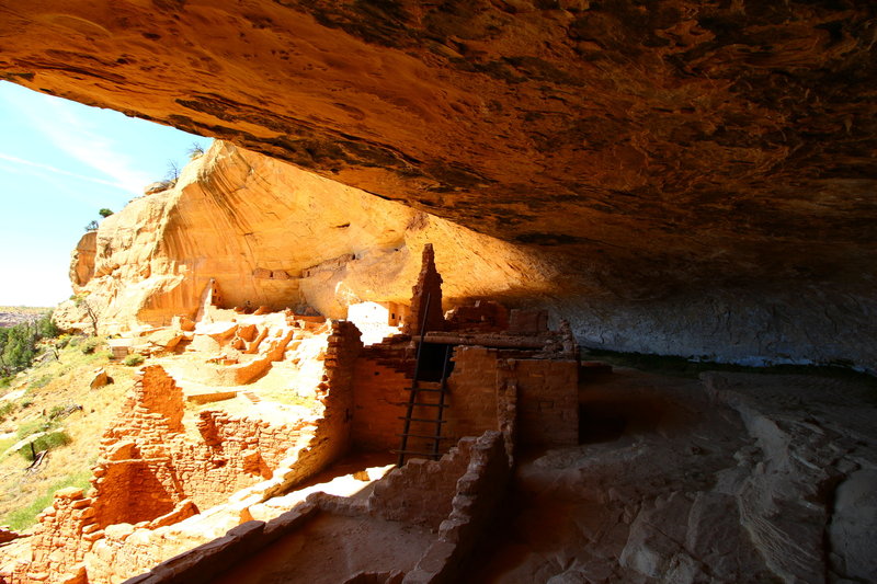 Hot desert on the outside, cool alcove on the inside.