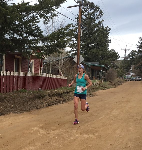 Sarah Kadlec cruising through Gold Hill and to victory in the 10 Mile Ascent.