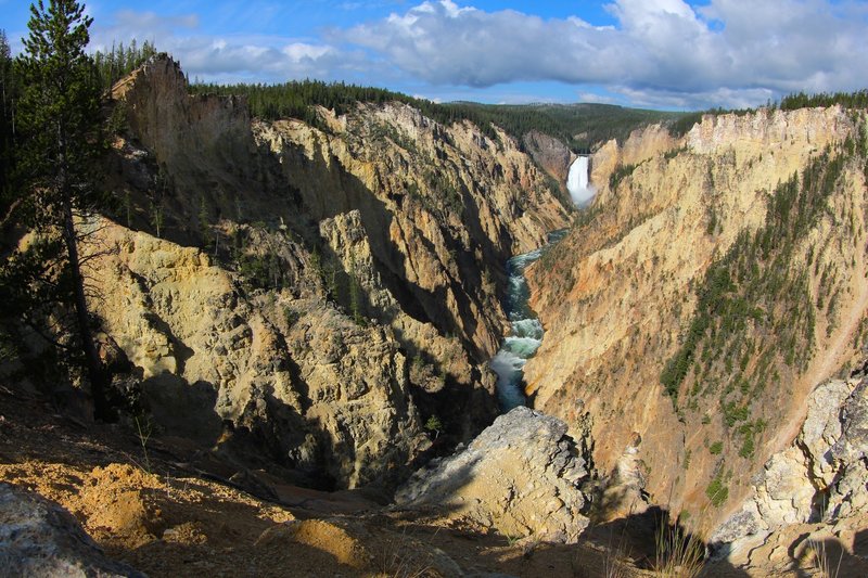 Grand Canyon of the Yellowstone from Artist's Point.