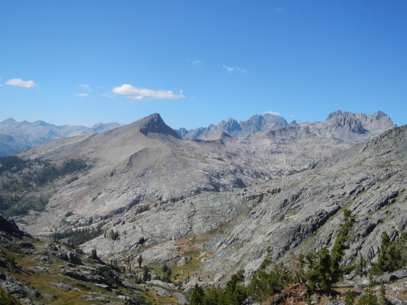 View north of the Ritter Range and Minarets!