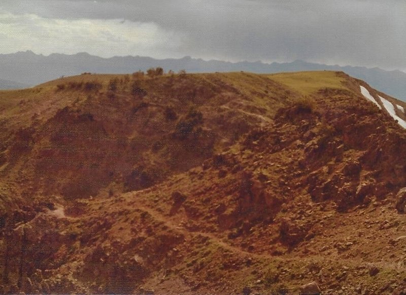 Approaching Bighorn Peak from the east on the Sky Rim Trail.