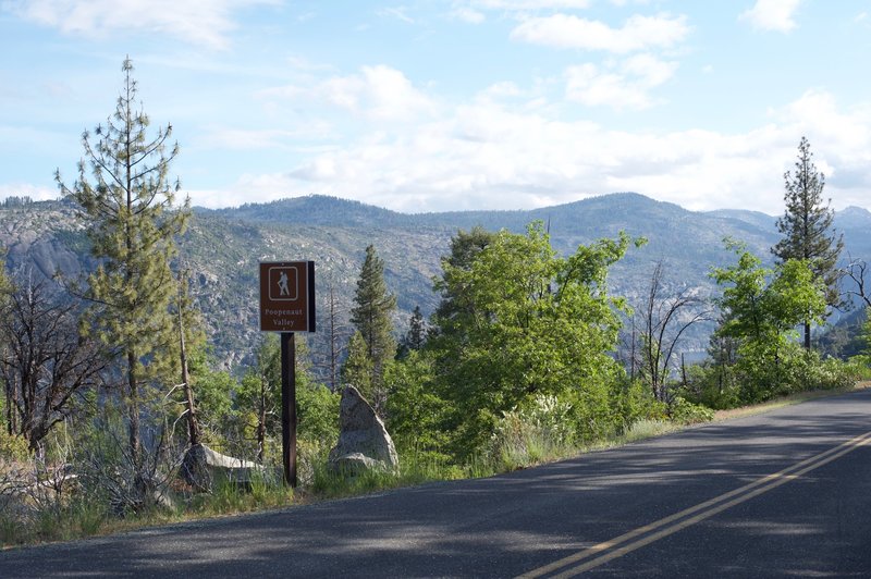 The Poopenaut Trail as it leaves Hetch Hetchy Road.