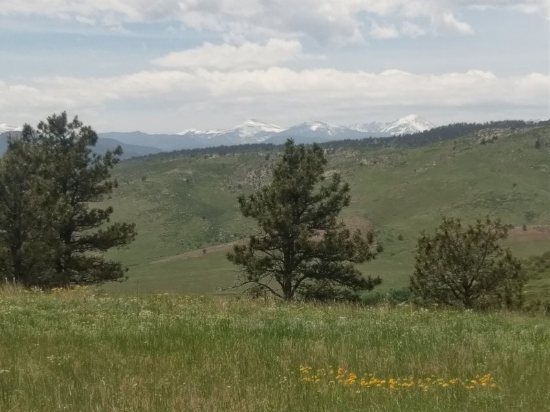 Good views of the high peaks in the west.