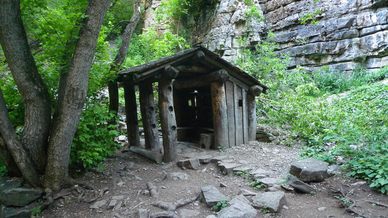 A lil hut along the climb to Hanging Lake