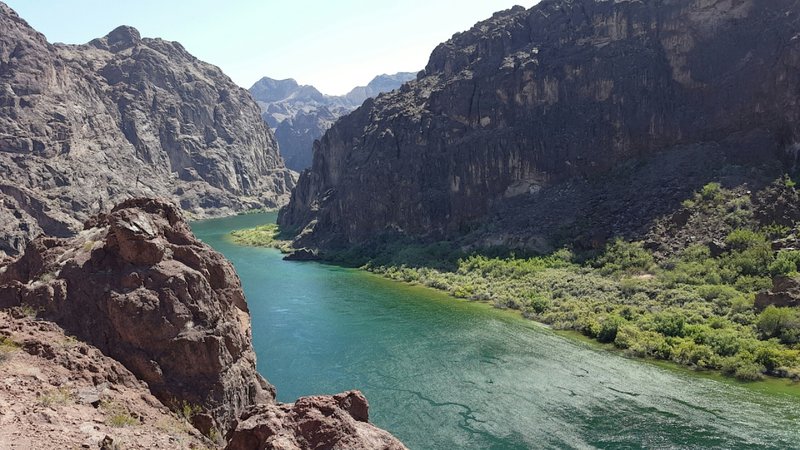 A nice over view of the Colorado River.